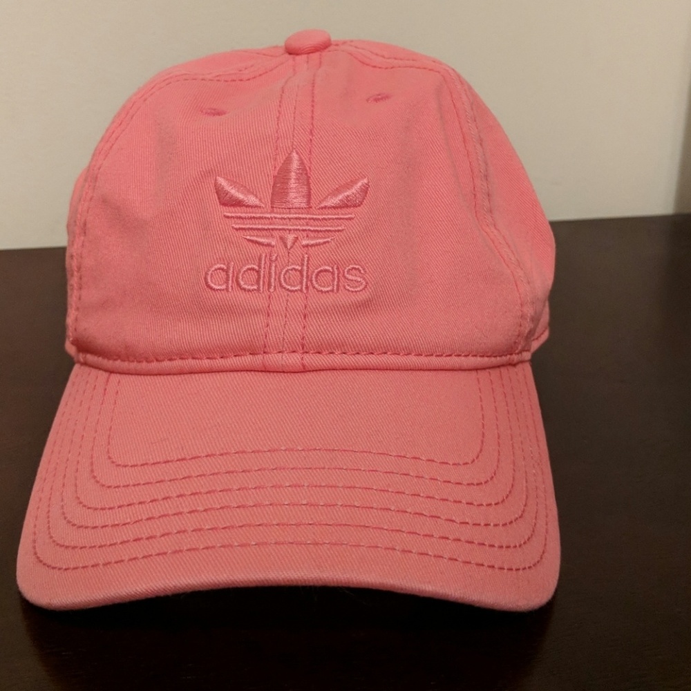 Adidas Original strapback baseball hat